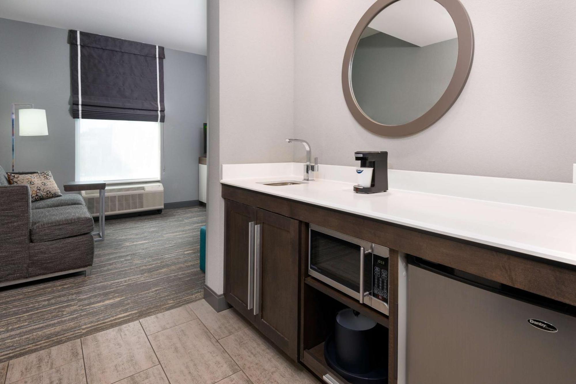 Hampton Inn & Suites Tallahassee Capitol-University Kültér fotó
