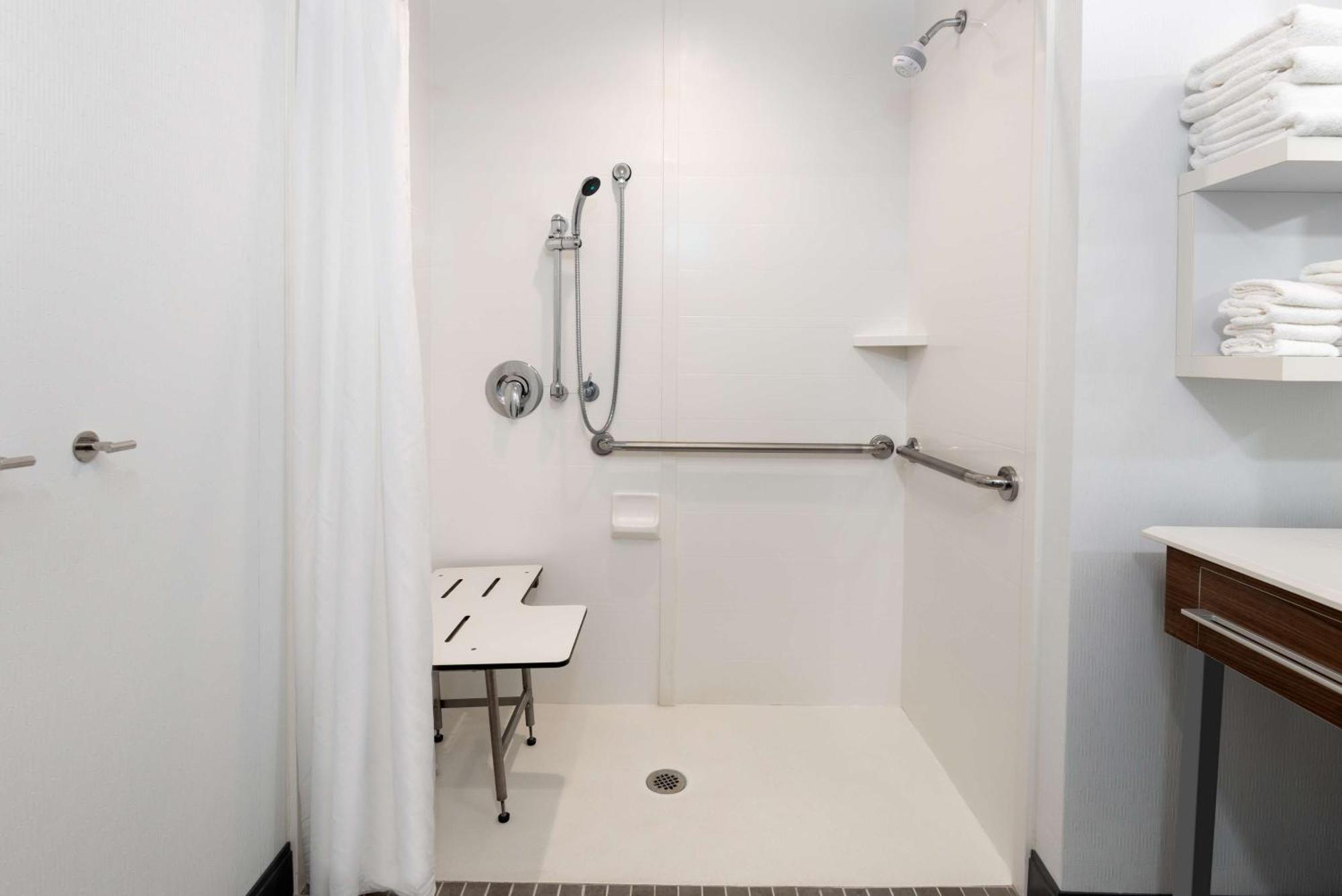 Hampton Inn & Suites Tallahassee Capitol-University Kültér fotó